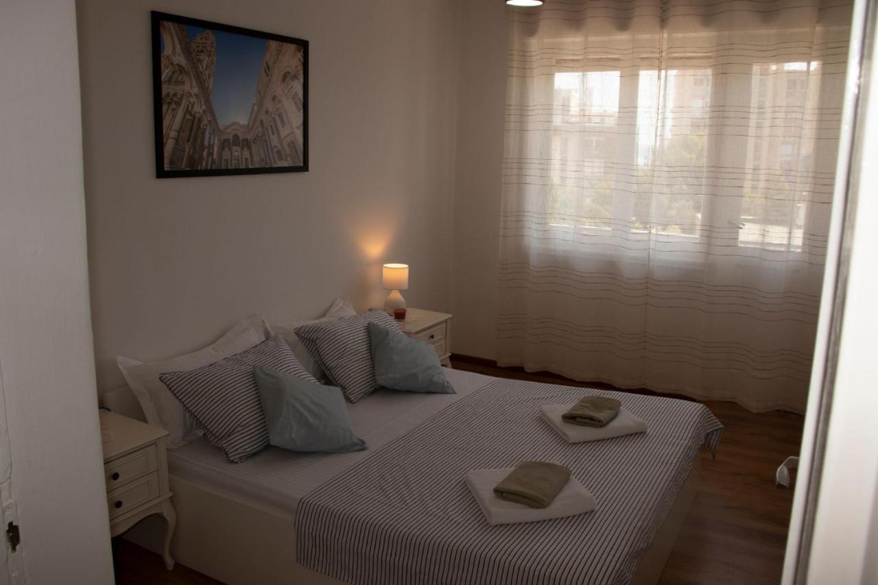 Larus Apartman *